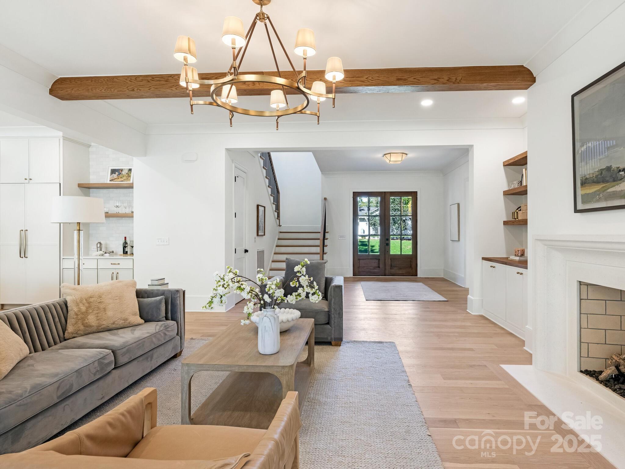 1511 Cavendish Court Charlotte NC 28211