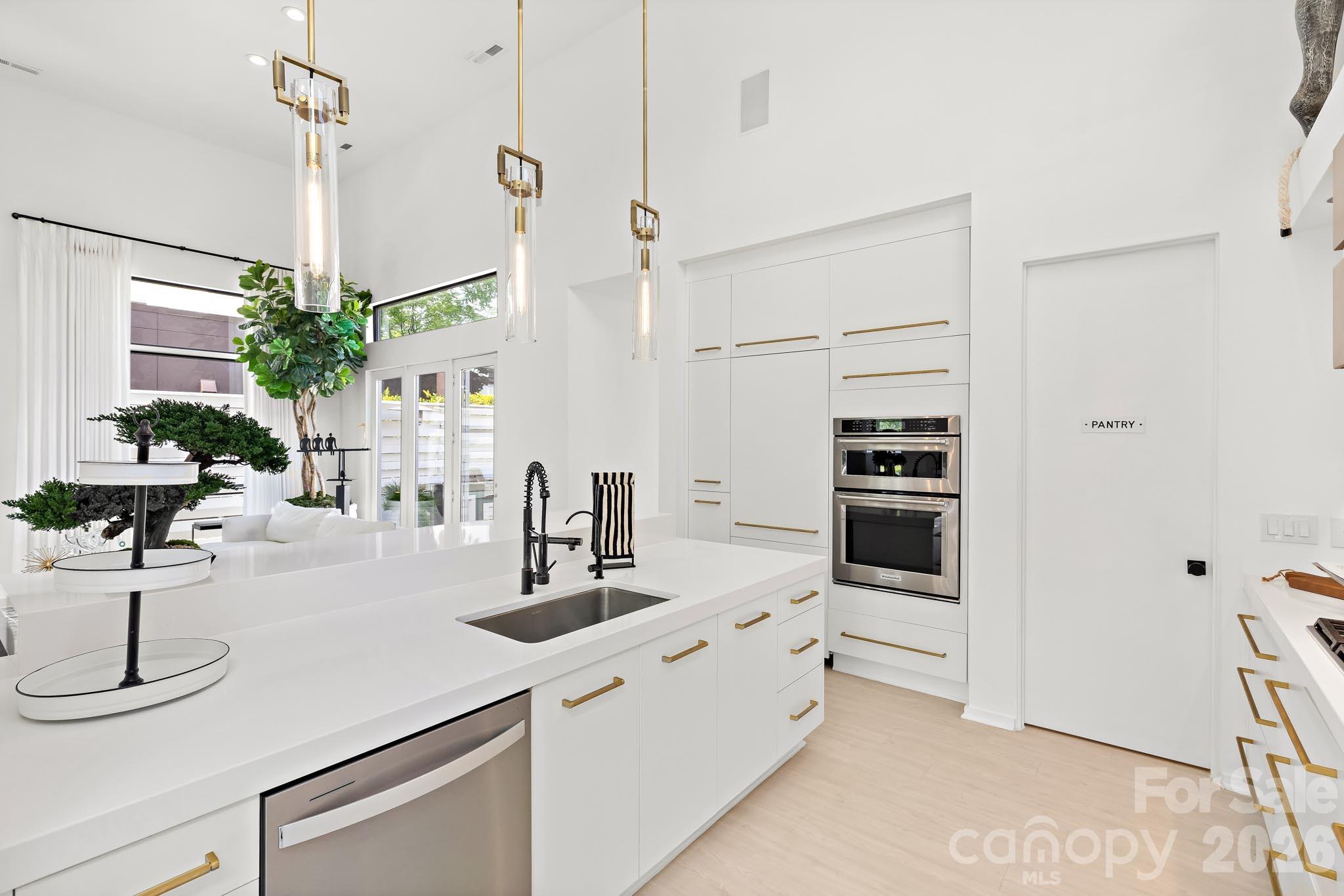 4547 Craig Avenue Charlotte NC 28211