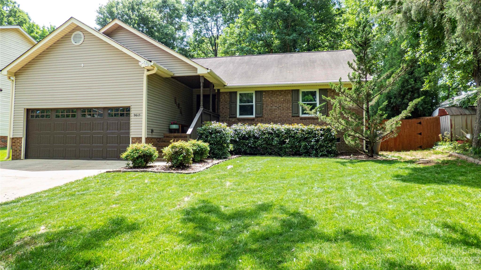 9615 Huntsham Road Charlotte NC 28227