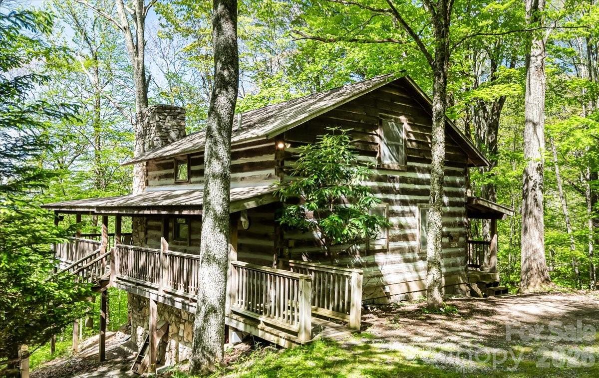 524 Mcdaris Loop Drive Mars Hill NC 28754