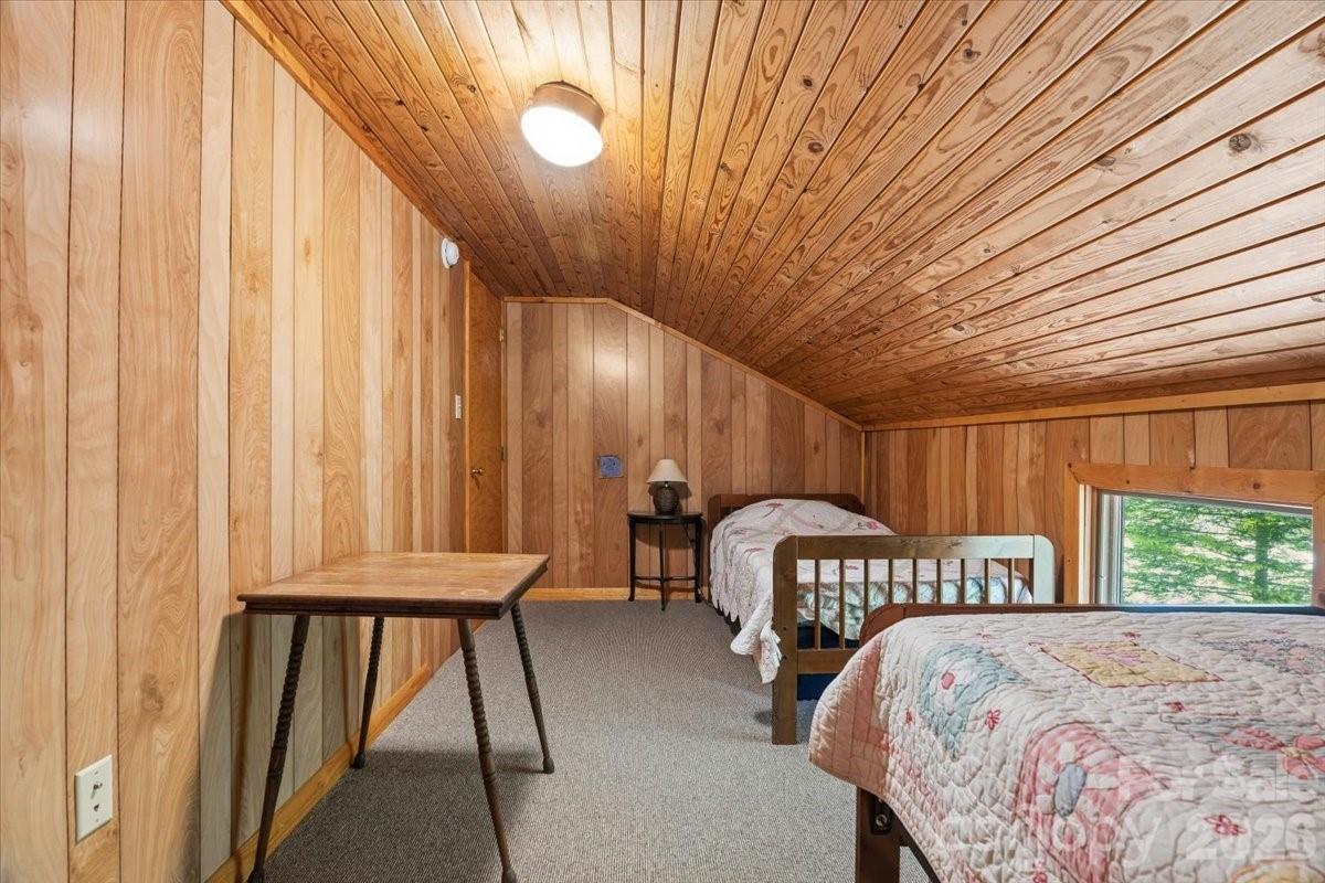 524 Mcdaris Loop Drive Mars Hill NC 28754