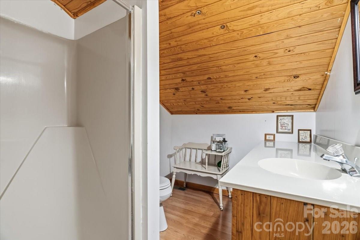 524 Mcdaris Loop Drive Mars Hill NC 28754