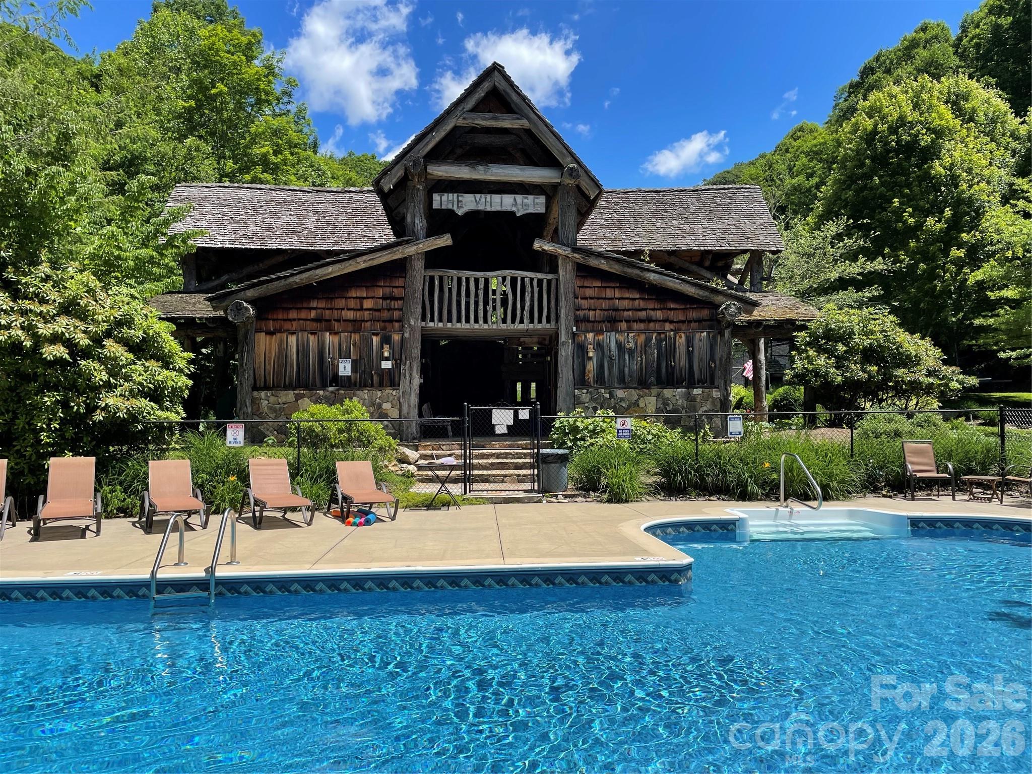 524 Mcdaris Loop Drive Mars Hill NC 28754