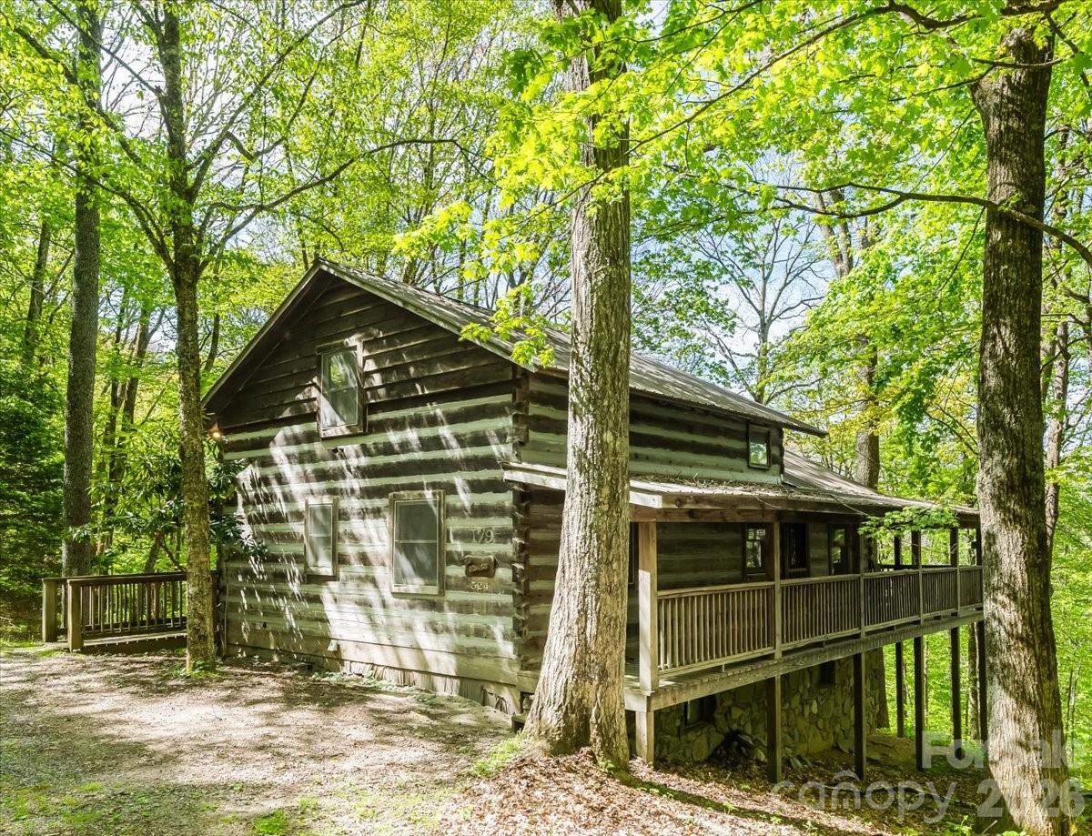 524 Mcdaris Loop Drive Mars Hill NC 28754