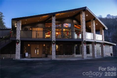 524 Mcdaris Loop Drive Mars Hill NC 28754
