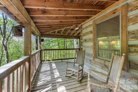 524 Mcdaris Loop Drive Mars Hill NC 28754