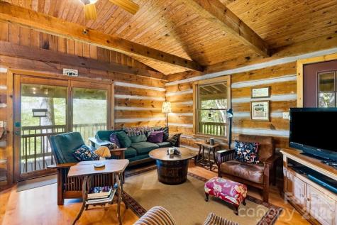 524 Mcdaris Loop Drive Mars Hill NC 28754