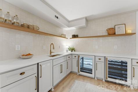 2823 Wickersham Road Charlotte NC 28211