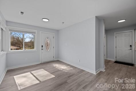 1008 Clanton Road Charlotte NC 28217