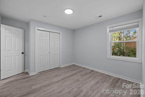 1008 Clanton Road Charlotte NC 28217