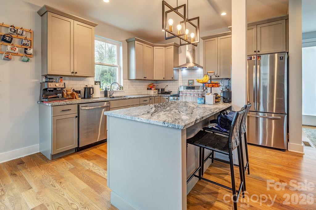 127 Alma Lane Asheville NC 28806