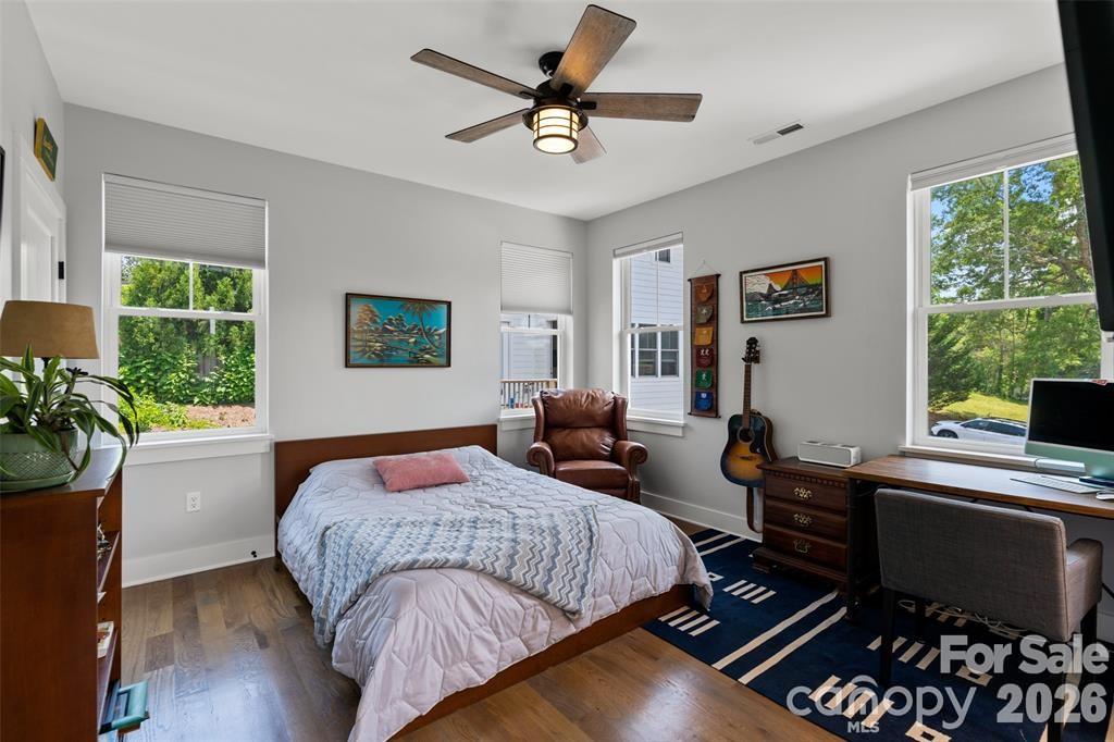 127 Alma Lane Asheville NC 28806