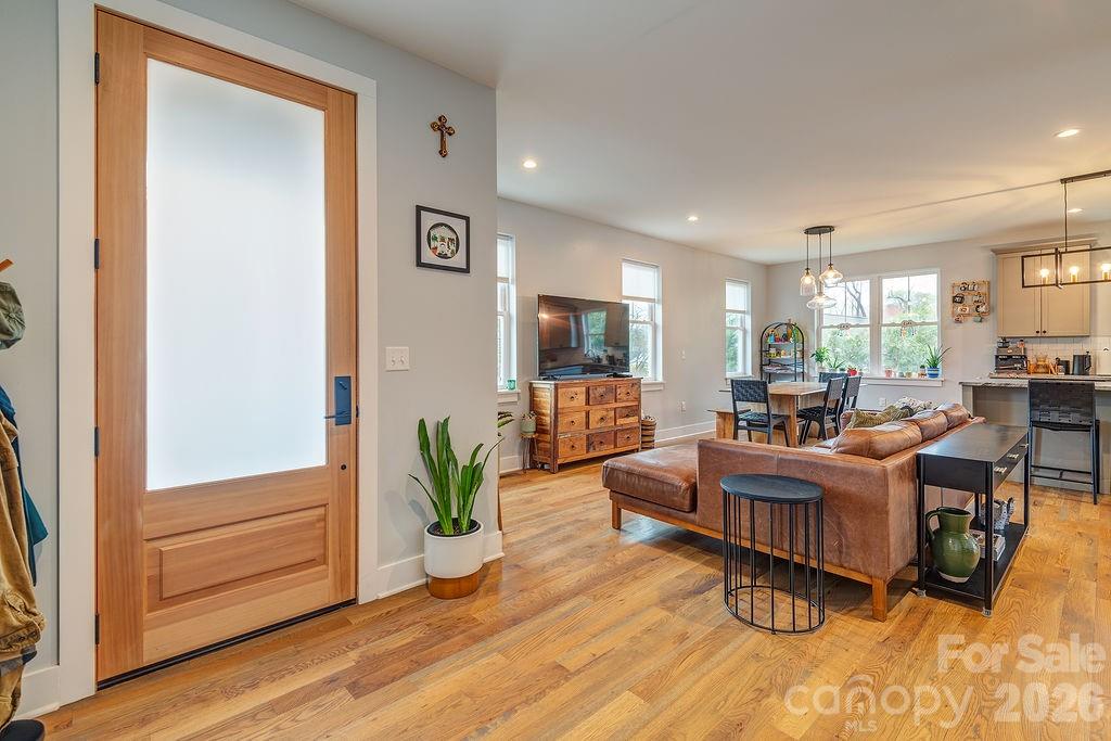 127 Alma Lane Asheville NC 28806