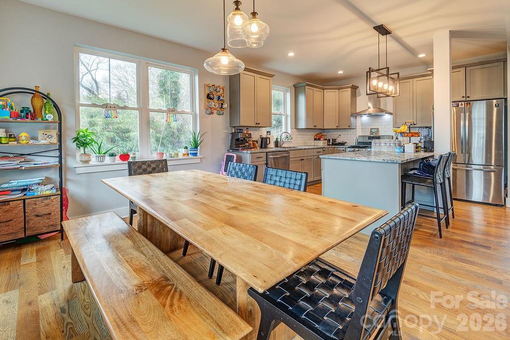 127 Alma Lane Asheville NC 28806