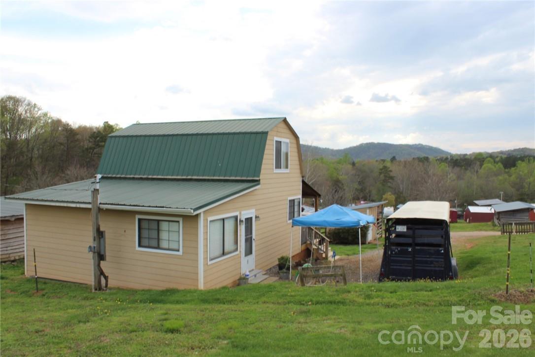 105 Filly Trail Love Valley NC 28625
