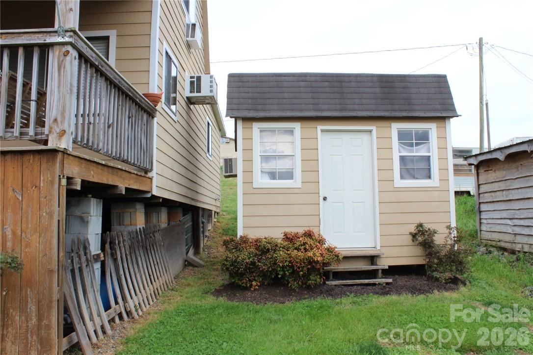 105 Filly Trail Love Valley NC 28625