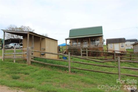 105 Filly Trail Love Valley NC 28625