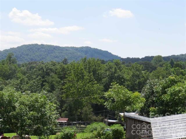 105 Filly Trail Love Valley NC 28625