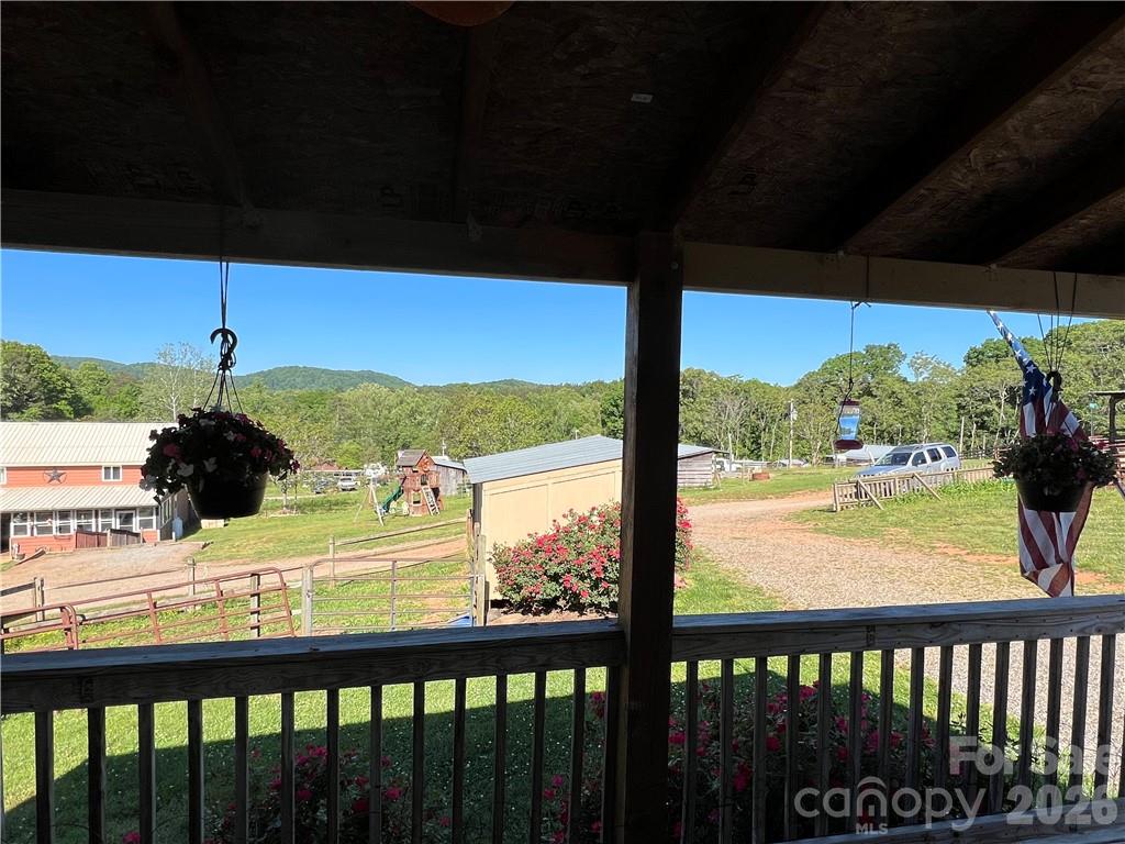 105 Filly Trail Love Valley NC 28625