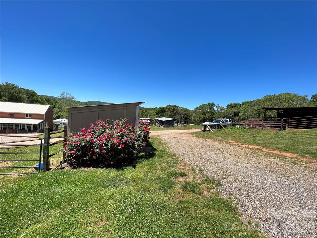 105 Filly Trail Love Valley NC 28625