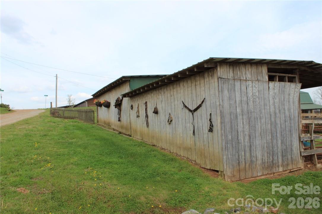 105 Filly Trail Love Valley NC 28625