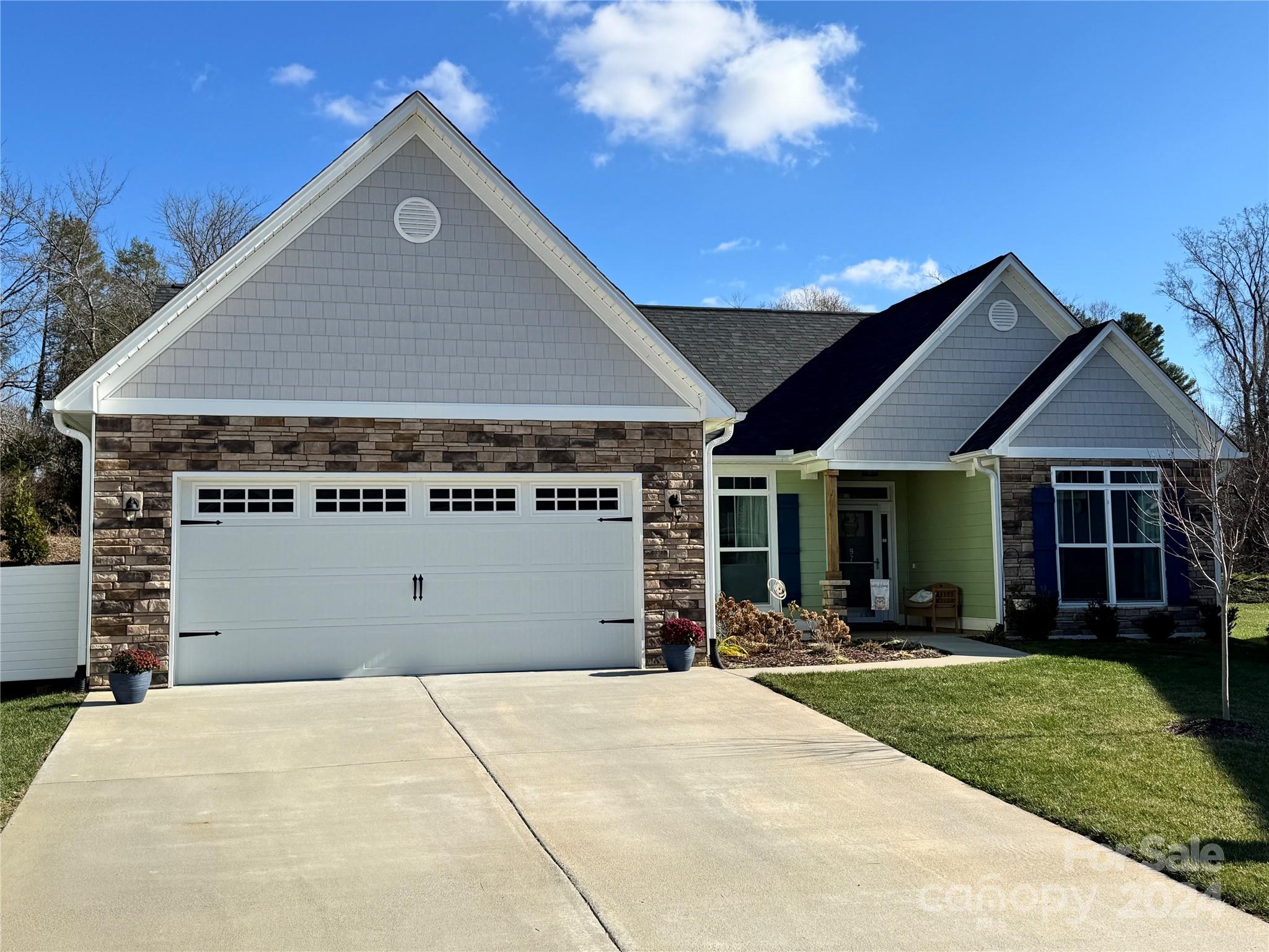 97 Spence Drive Hendersonville NC 28739