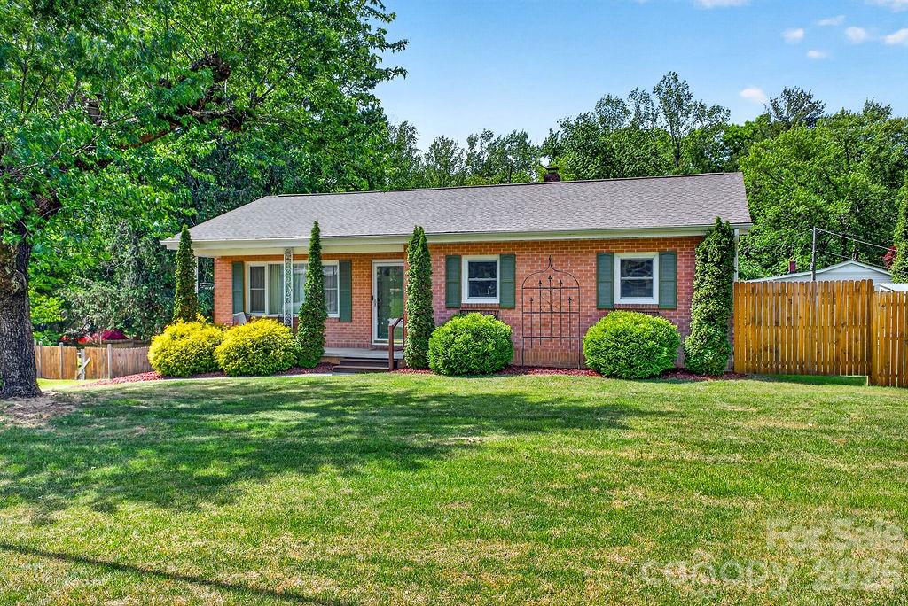 204 Oak Grove Road East Flat Rock NC 28726