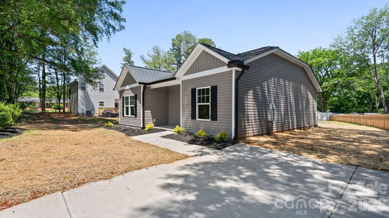 2160 Fieldcrest Avenue Gastonia NC 28054