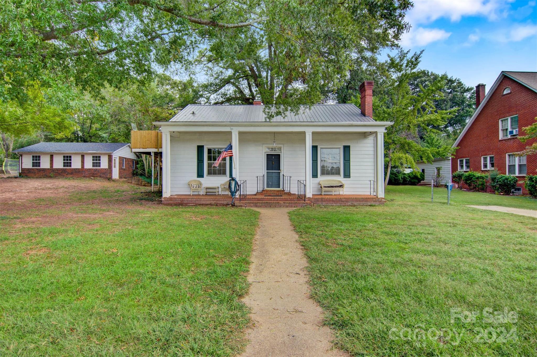 94 S Main Street Granite Falls NC 28630