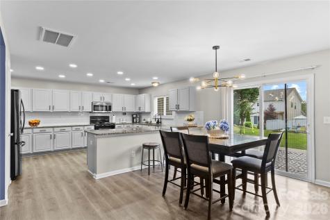10510 Hawick Court Charlotte NC 28278