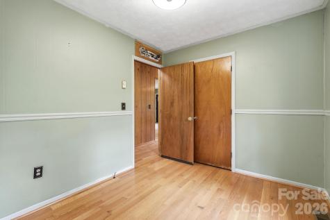 959 Oakmont Drive Canton NC 28716