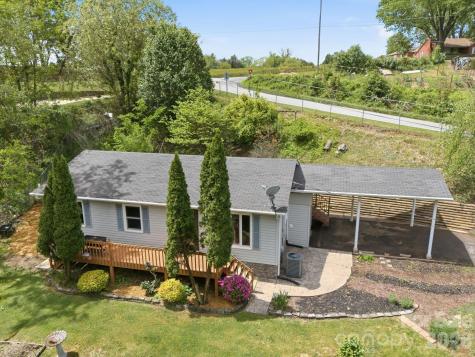 959 Oakmont Drive Canton NC 28716