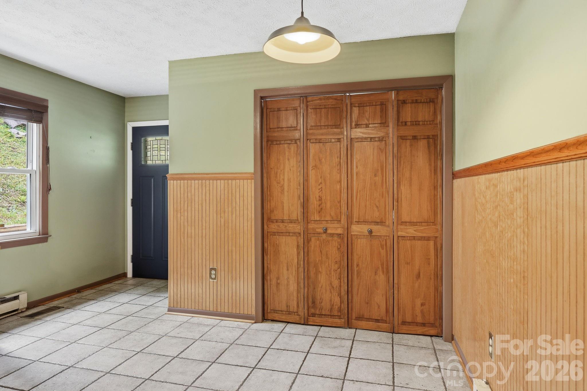 959 Oakmont Drive Canton NC 28716