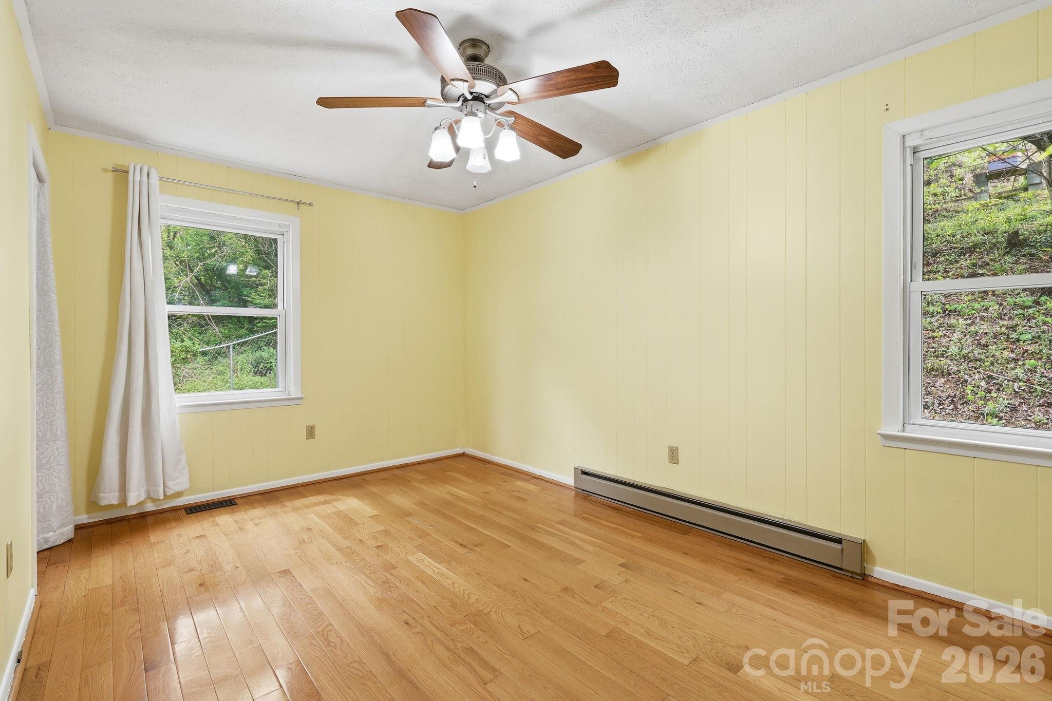 959 Oakmont Drive Canton NC 28716