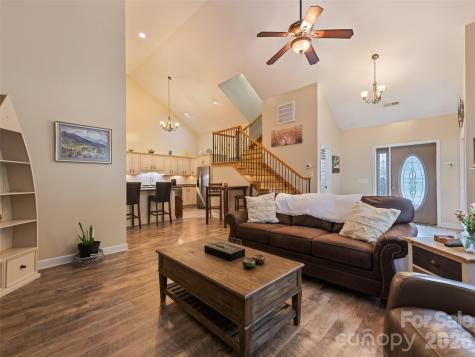 7 Bage Street Waynesville NC 28786