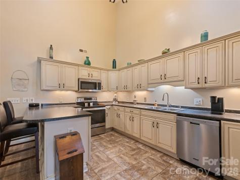 7 Bage Street Waynesville NC 28786