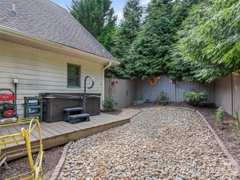 7 Bage Street Waynesville NC 28786