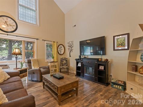 7 Bage Street Waynesville NC 28786