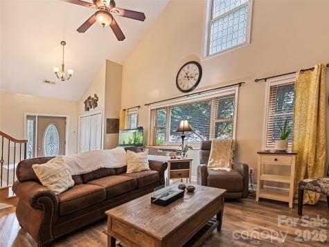 7 Bage Street Waynesville NC 28786