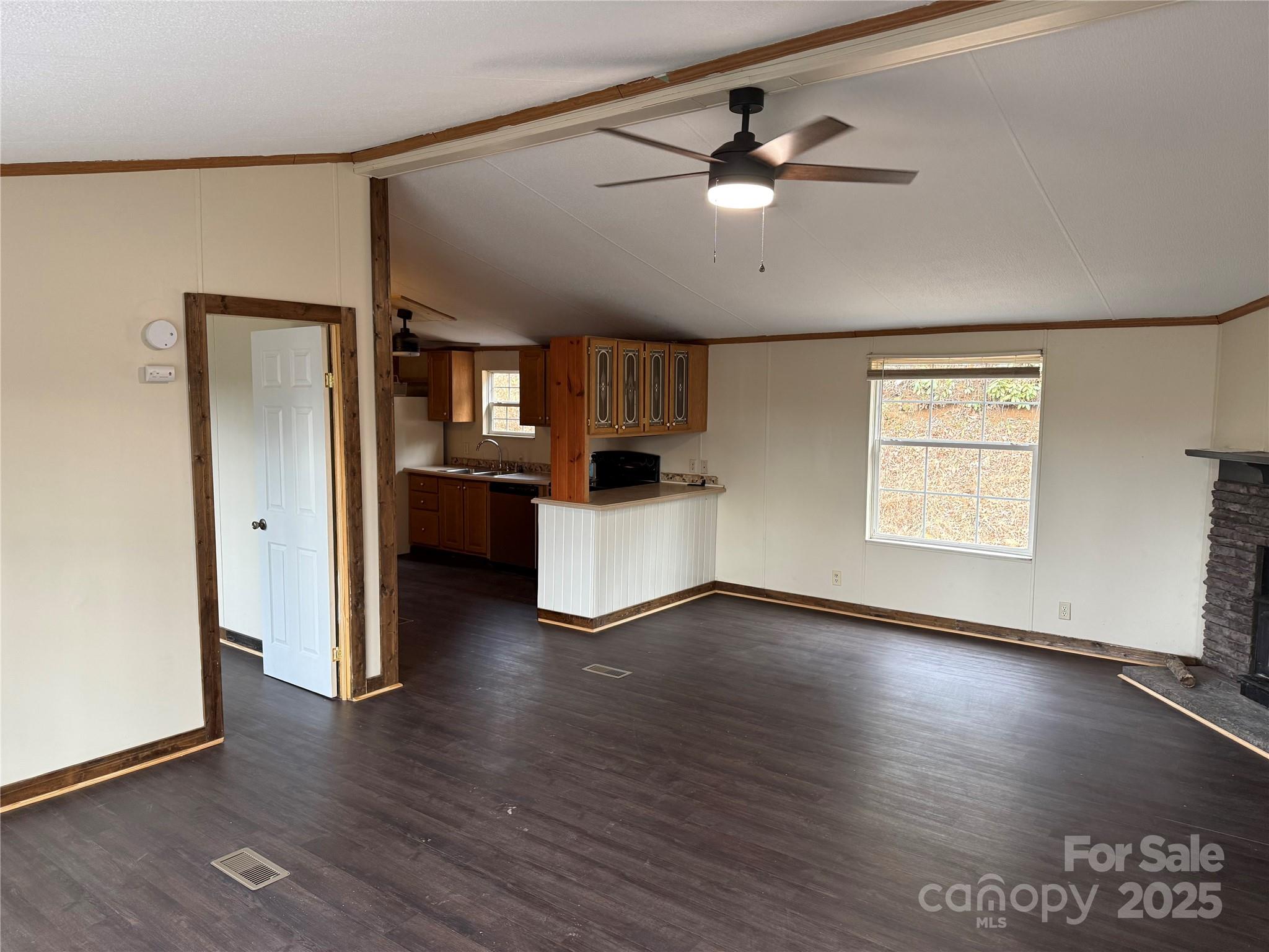 55 Twin Oaks Lane Spruce Pine NC 28777