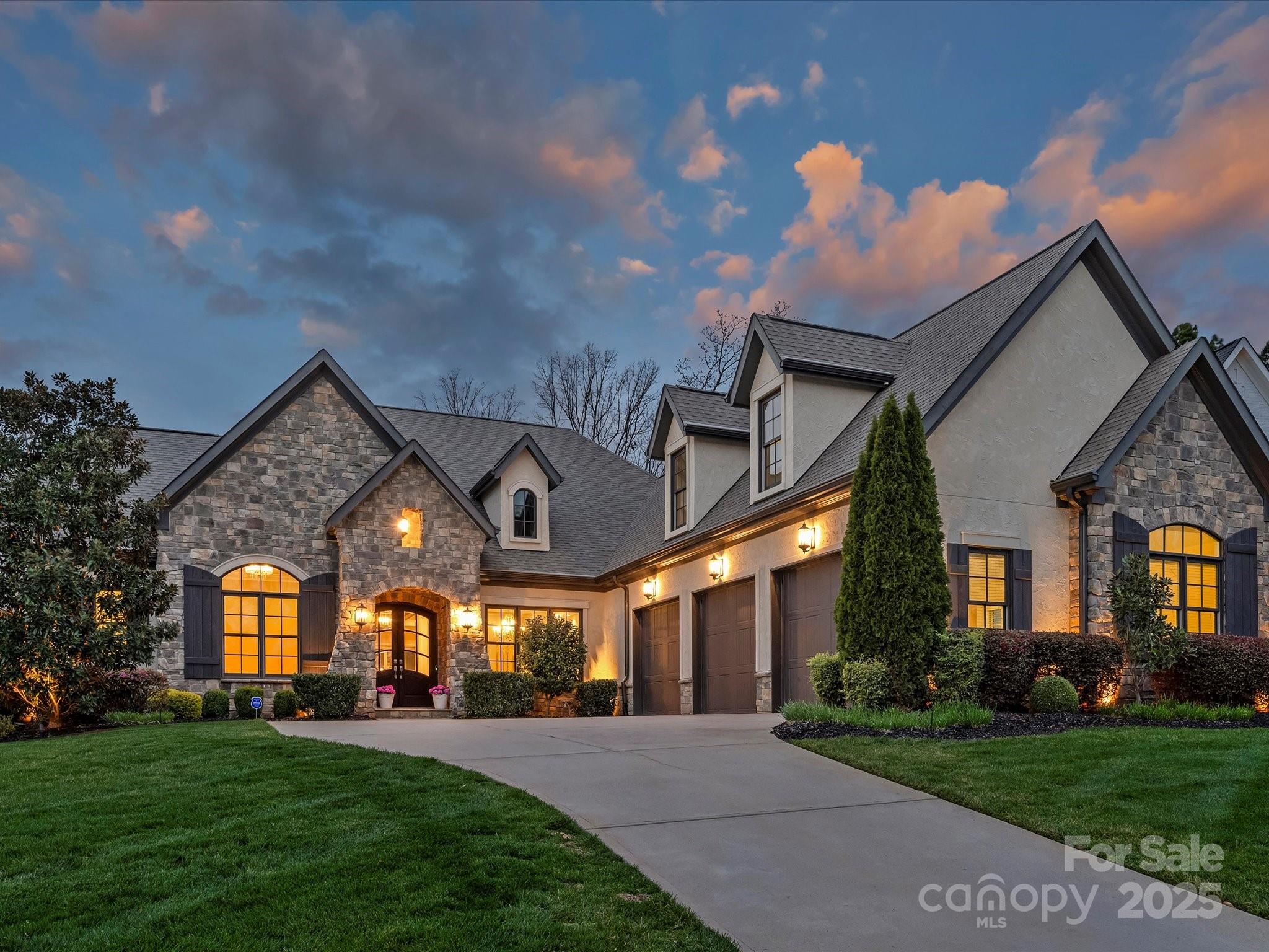 1611 Arborfield Commons Court Matthews NC 28105
