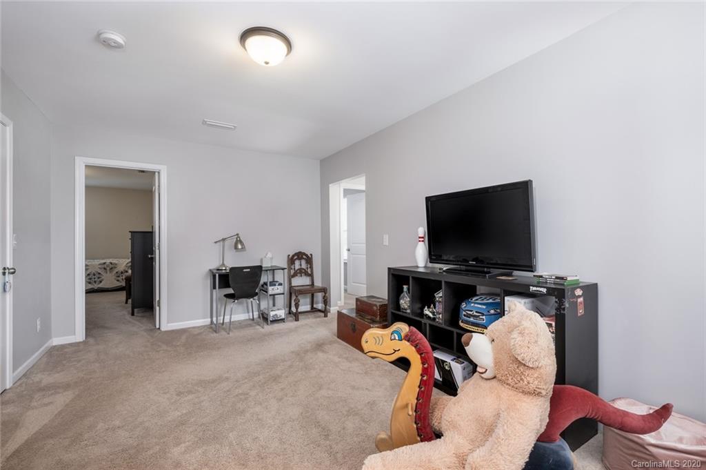 7401 Edgefield Court Matthews NC 28104