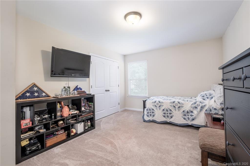 7401 Edgefield Court Matthews NC 28104
