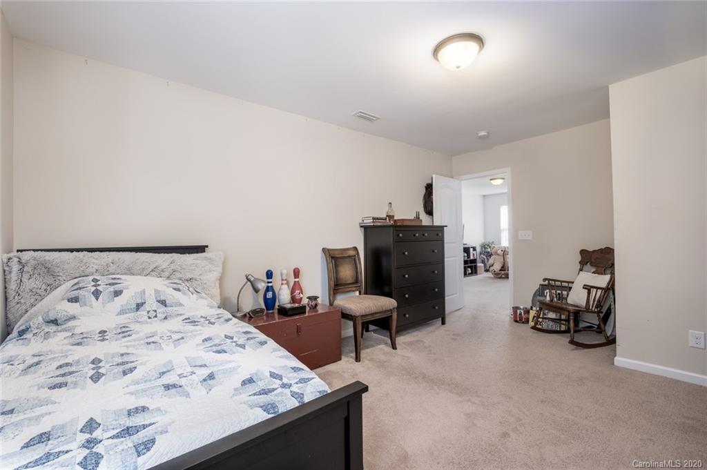 7401 Edgefield Court Matthews NC 28104
