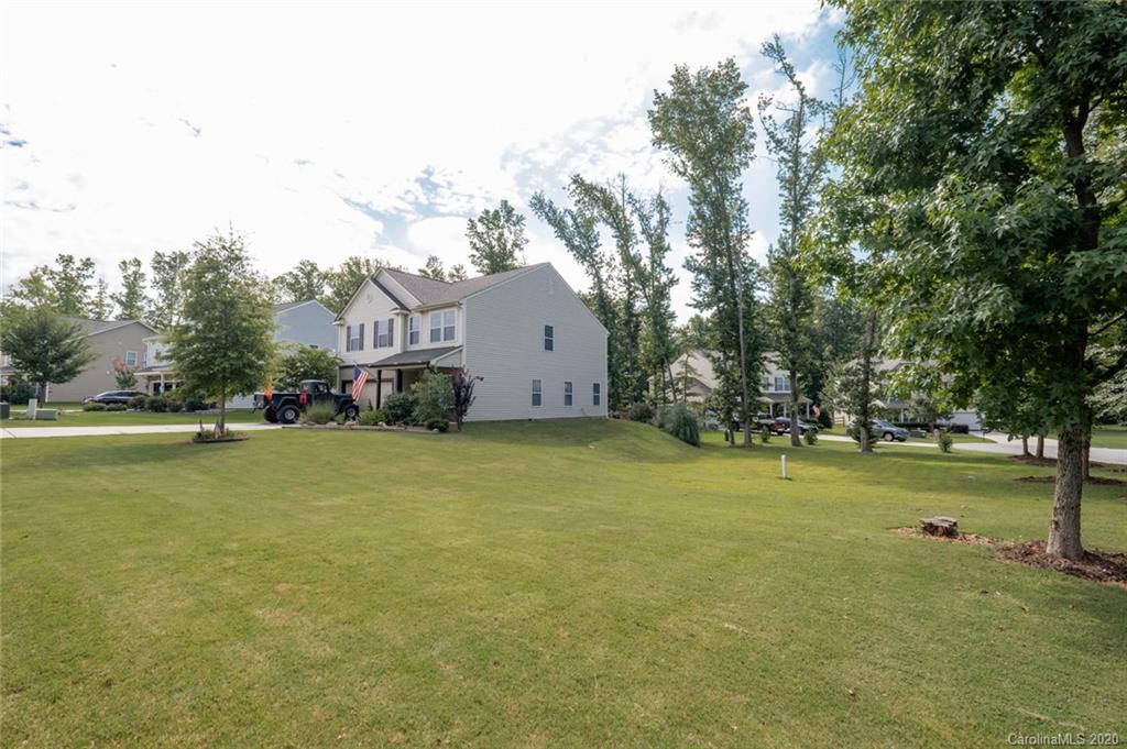 7401 Edgefield Court Matthews NC 28104