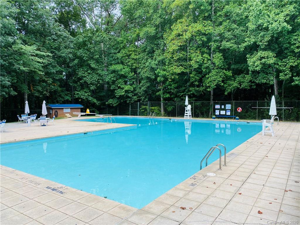 7401 Edgefield Court Matthews NC 28104