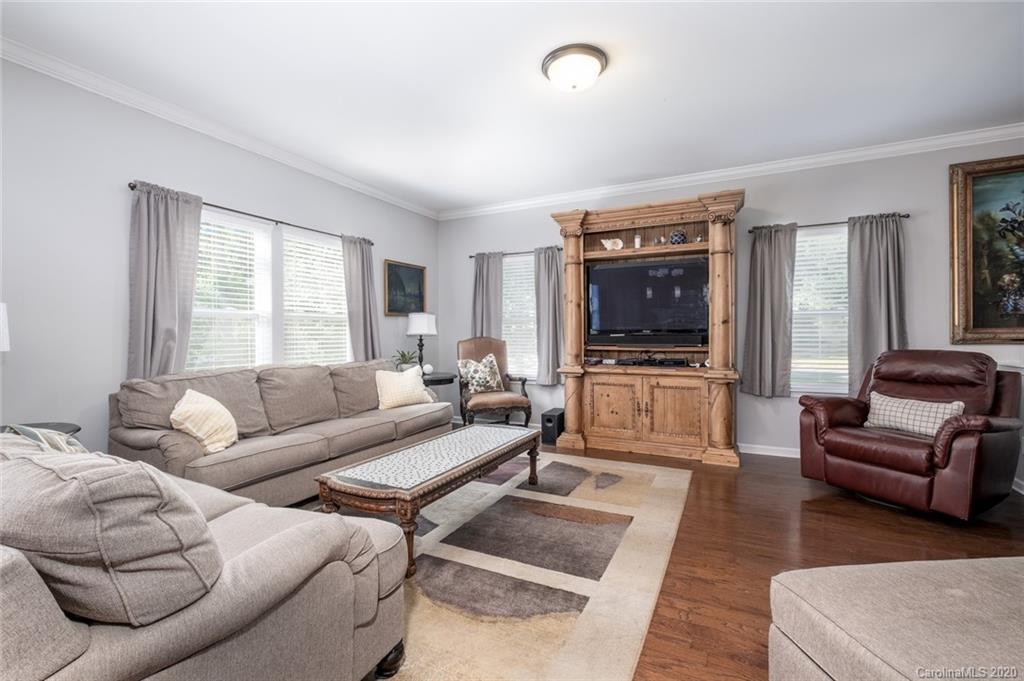 7401 Edgefield Court Matthews NC 28104