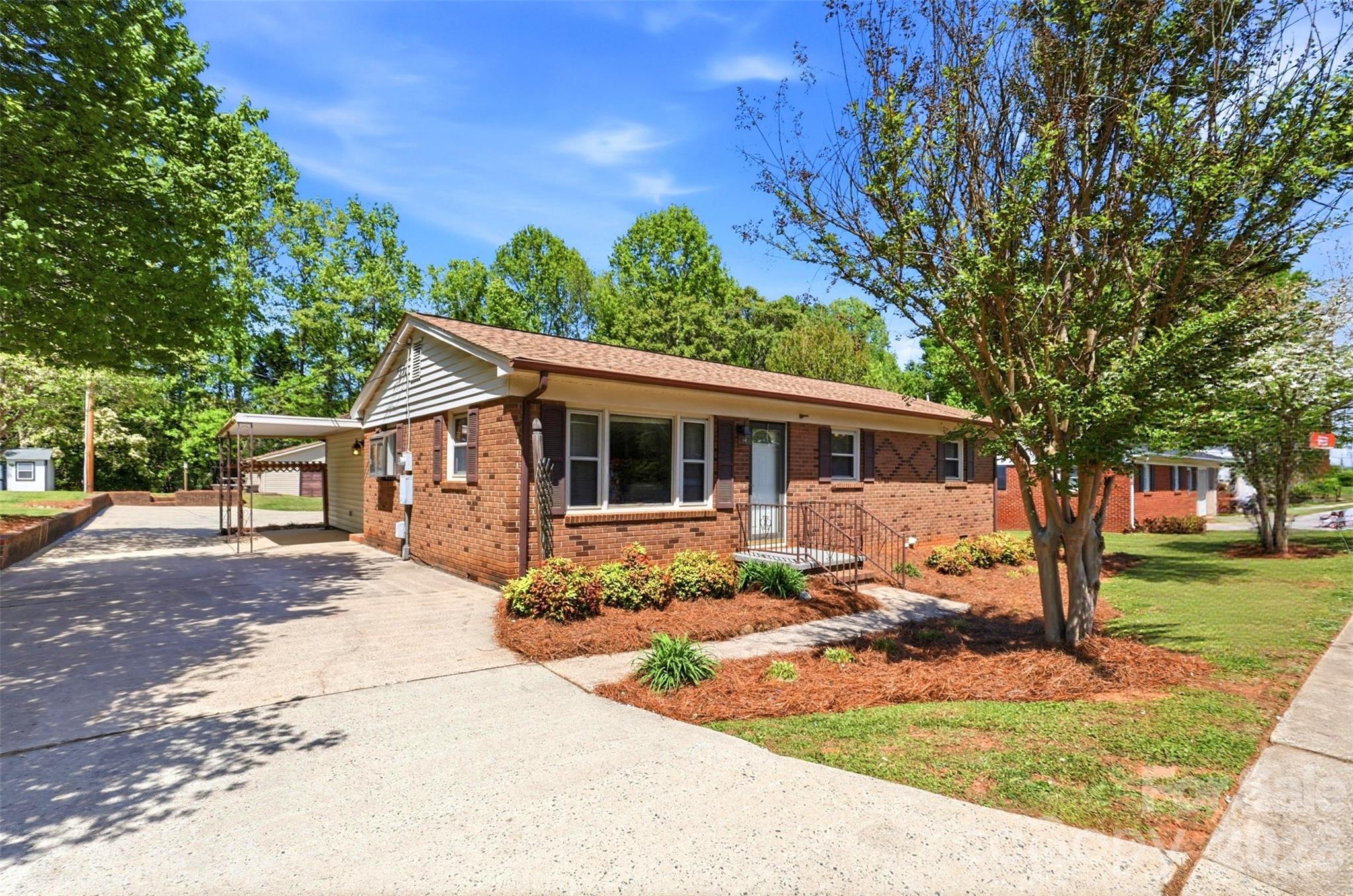 1696 Hoffman Road Gastonia NC 28054