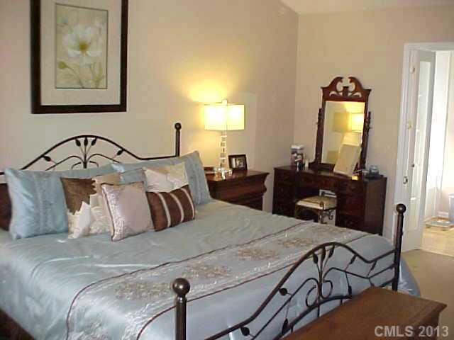 8601 Golf Ridge Drive Charlotte NC 28277