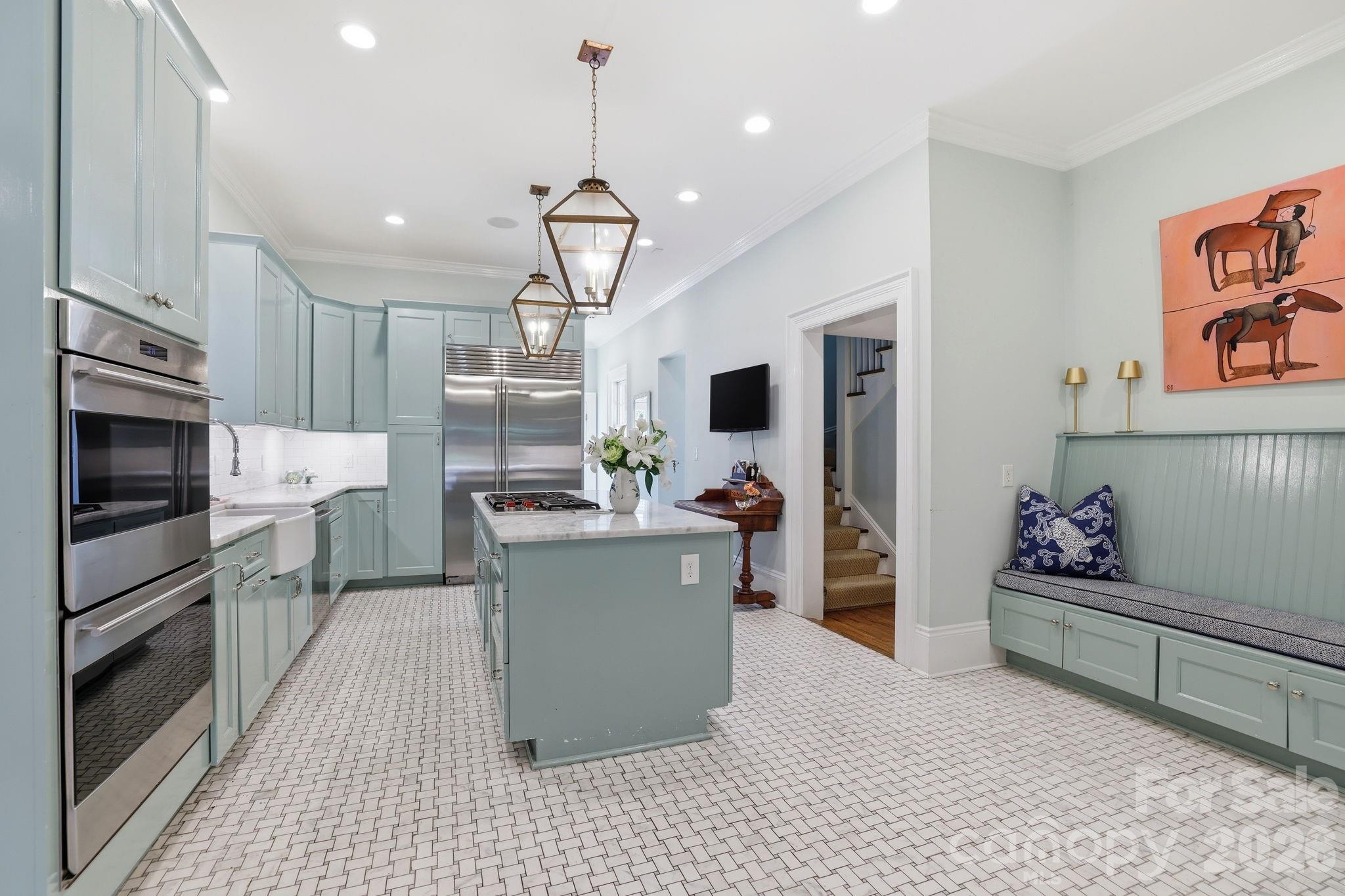 937 Granville Road Charlotte NC 28207